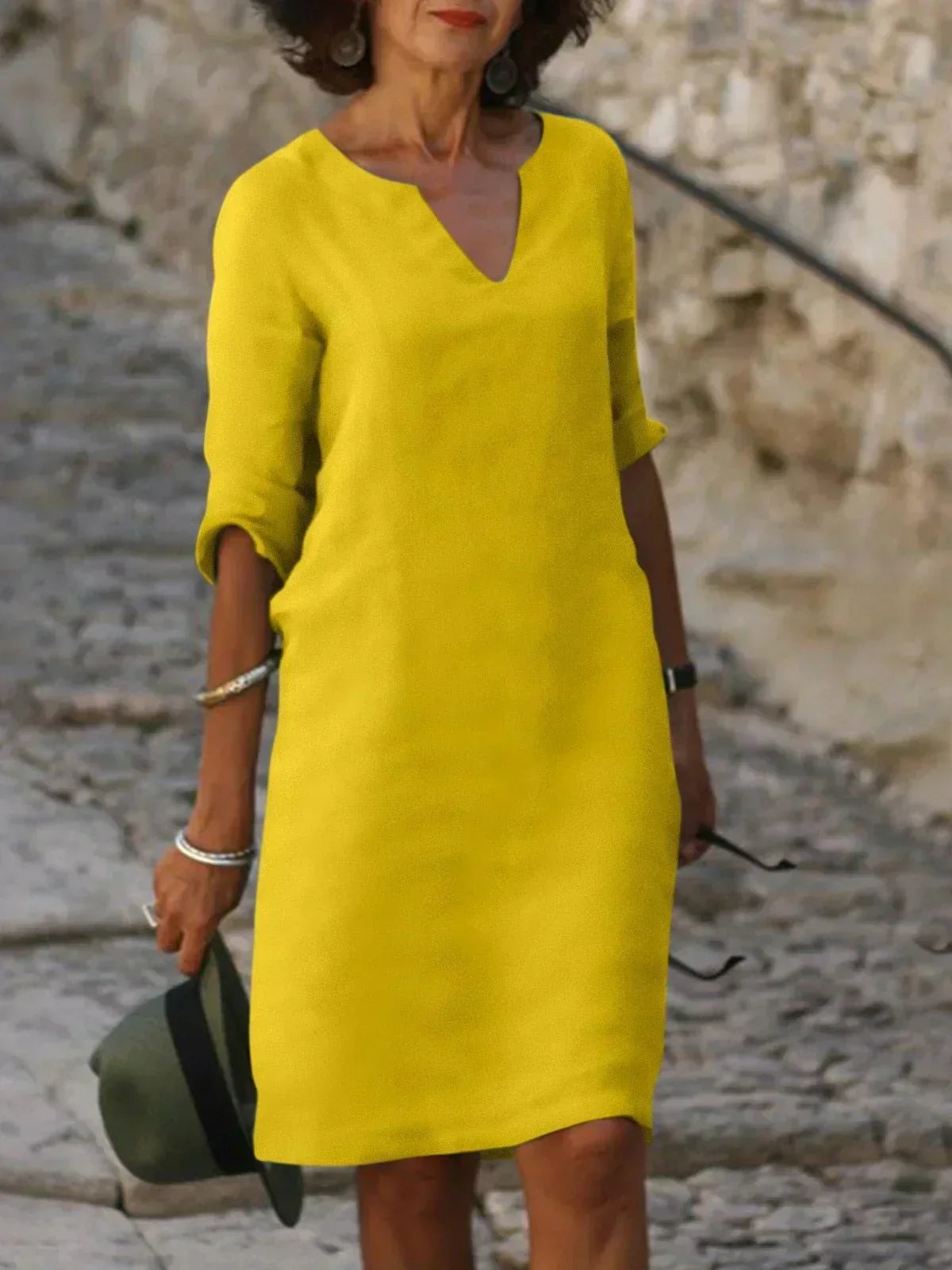 JOSET | Elegant Dress with V-neck